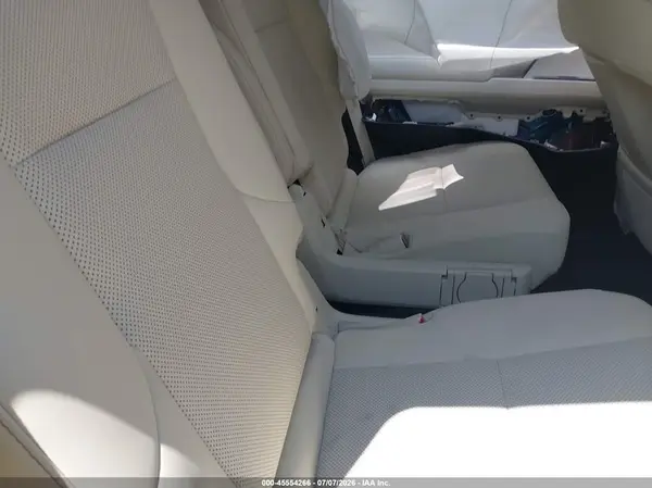 JTJAM7BX8M5284785 2021 LEXUS GX - Image 8