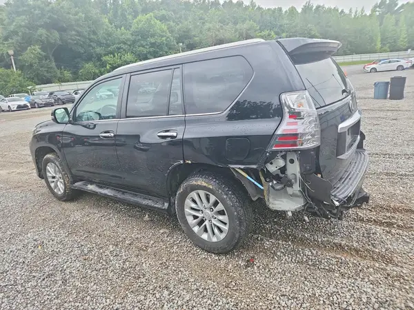 JTJAM7BX8M5290277 2021 LEXUS GX - Image 2