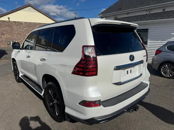 JTJAM7BX8N5307760 2022 LEXUS GX - Image 2