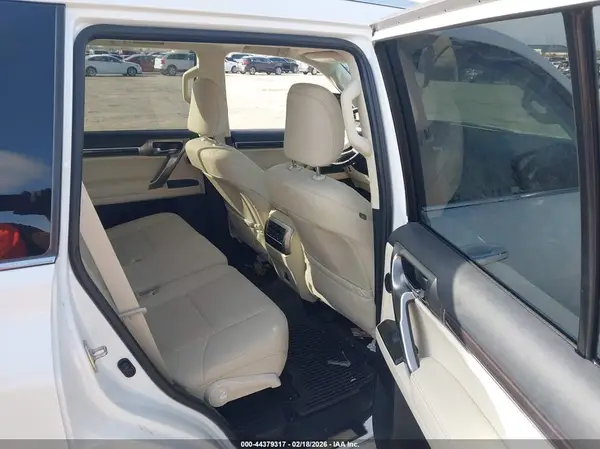 JTJAM7BX8N5307788 2022 LEXUS GX - Image 8