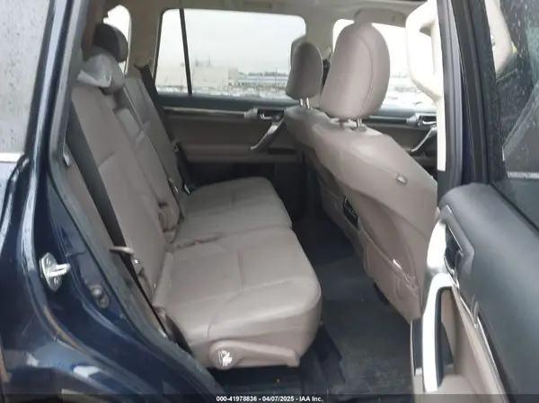 JTJAM7BX8N5313848 2022 LEXUS GX - Image 8