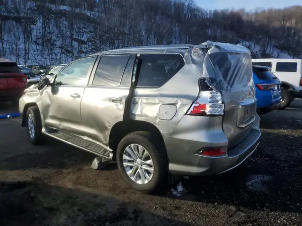 JTJAM7BX8P5367671 2023 LEXUS GX - Image 2