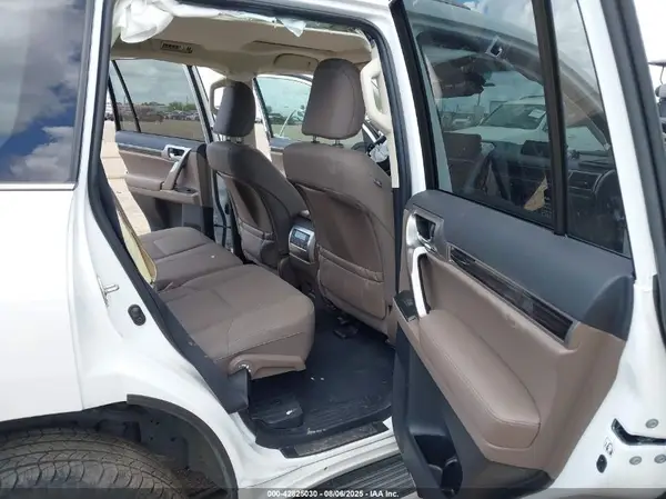 JTJAM7BX8P5381201 2023 LEXUS GX - Image 8