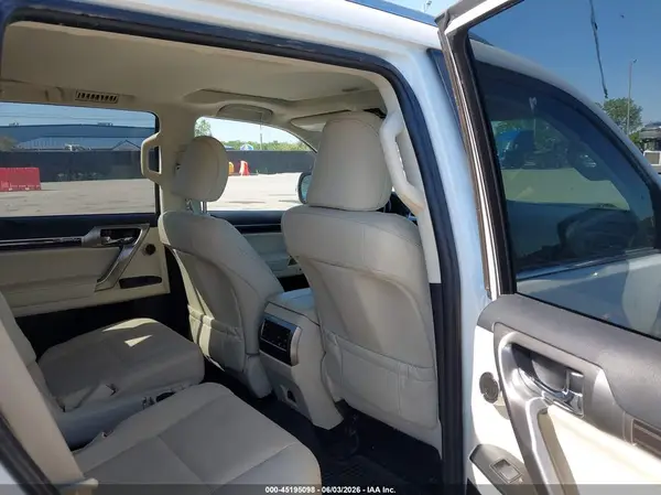 JTJAM7BX9P5360440 2023 LEXUS GX - Image 8