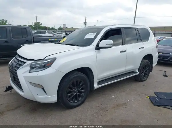 JTJAM7BXXL5246683 2020 LEXUS GX - Image 2