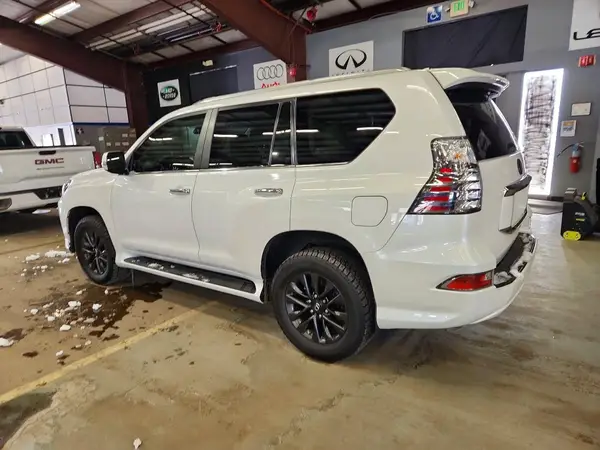 JTJAM7BXXL5251401 2020 LEXUS GX - Image 2
