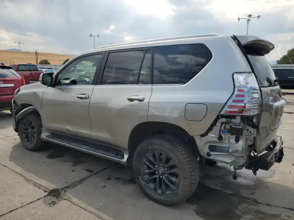 JTJAM7BXXL5261555 2020 LEXUS GX - Image 2