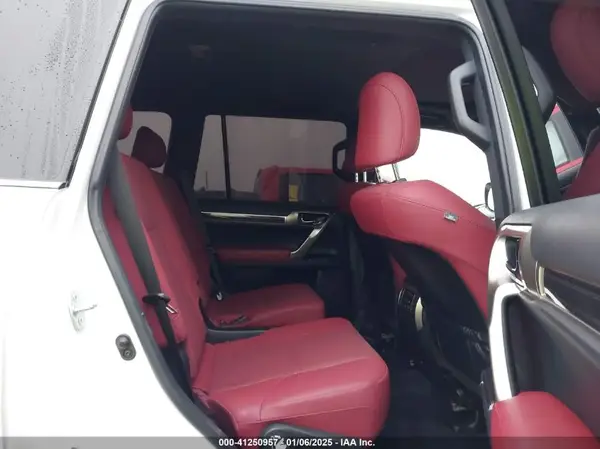 JTJAM7BXXM5292371 2021 LEXUS GX - Image 8