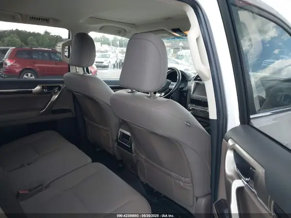 JTJAM7BXXM5292435 2021 LEXUS GX - Image 8