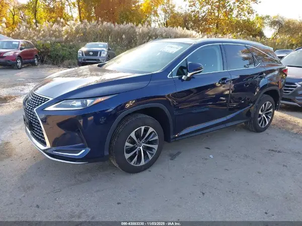 JTJAZKFA0N2037399 2022 LEXUS RX - Image 2