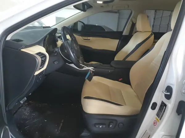 2017 LEXUS NX auction photo 7