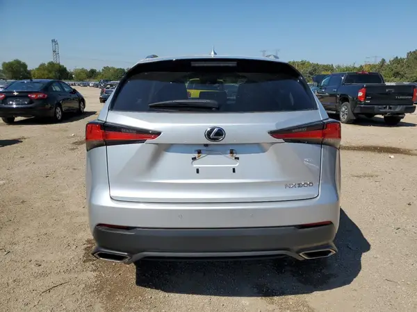 2019 LEXUS NX auction photo 6