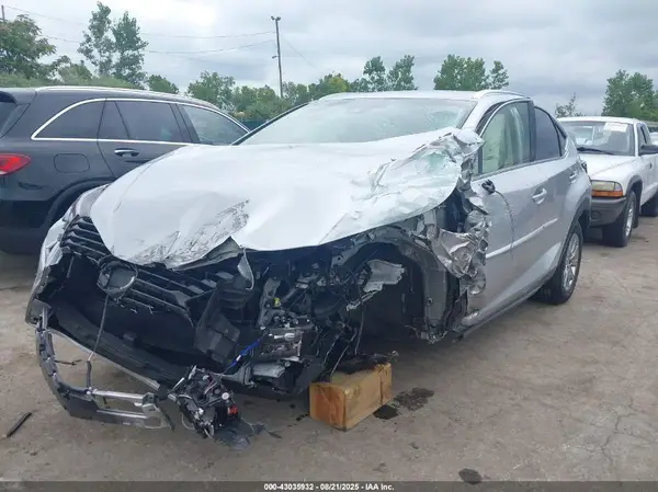 JTJBARBZXK2191078 2019 LEXUS NX - Image 2