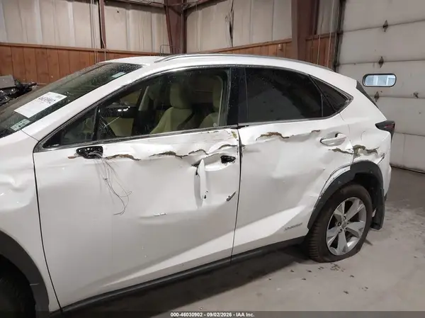 2017 LEXUS NX auction photo 6