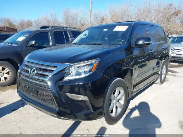 JTJBM7FX0G5131935 2016 LEXUS GX - Image 2