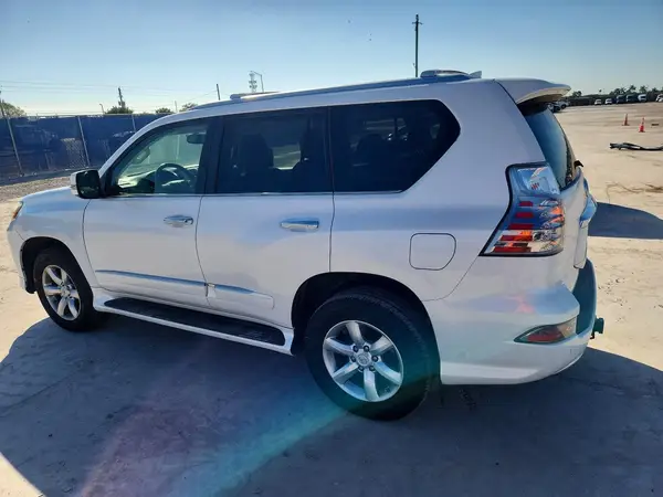 JTJBM7FX0H5160496 2017 LEXUS GX - Image 2