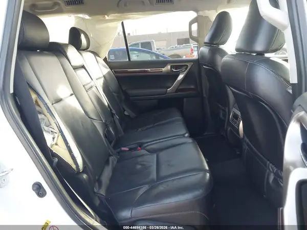 JTJBM7FX0H5177315 2017 LEXUS GX - Image 8