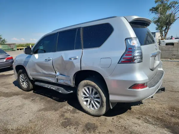 JTJBM7FX0H5179307 2017 LEXUS GX - Image 2