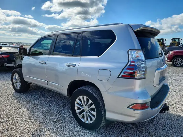 JTJBM7FX0J5195304 2018 LEXUS GX - Image 2