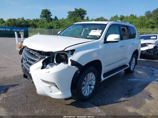 JTJBM7FX0J5198039 2018 LEXUS GX - Image 2