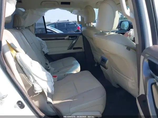 JTJBM7FX0J5198039 2018 LEXUS GX - Image 8