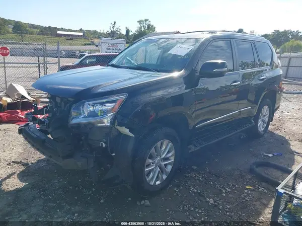 JTJBM7FX0J5203983 2018 LEXUS GX - Image 2