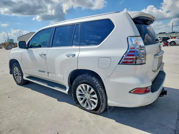 JTJBM7FX0K5216377 2019 LEXUS GX - Image 2