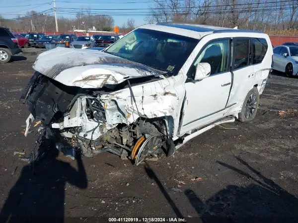 JTJBM7FX0K5216802 2019 LEXUS GX - Image 2