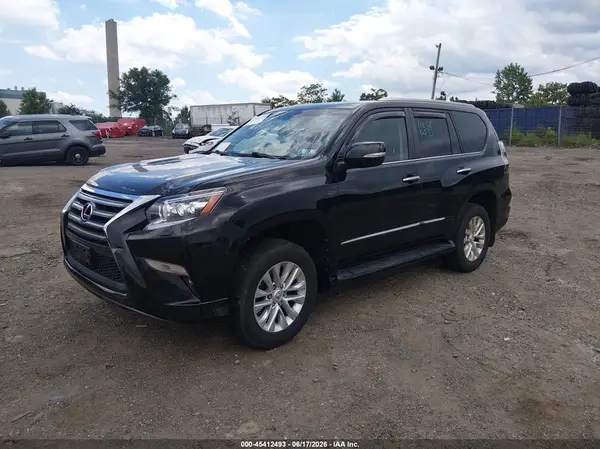 JTJBM7FX0K5230294 2019 LEXUS GX - Image 2