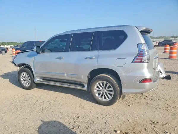 JTJBM7FX0K5232417 2019 LEXUS GX - Image 2