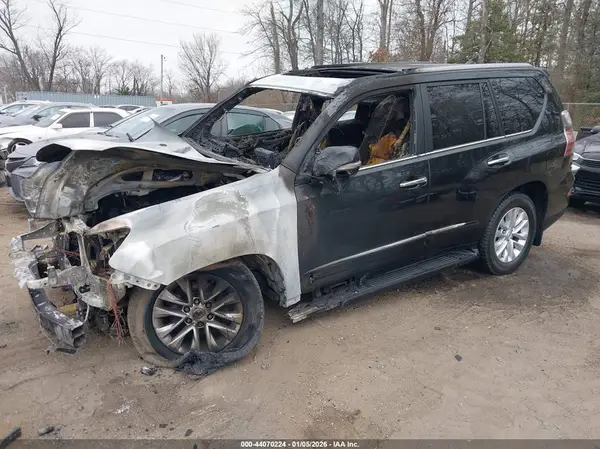 JTJBM7FX0K5234586 2019 LEXUS GX - Image 2