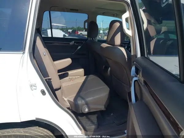 JTJBM7FX0K5239707 2019 LEXUS GX - Image 8