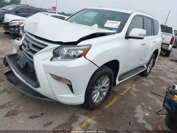 JTJBM7FX0K5240534 2019 LEXUS GX - Image 2