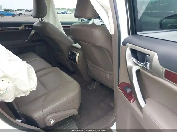 JTJBM7FX1G5133841 2016 LEXUS GX - Image 8