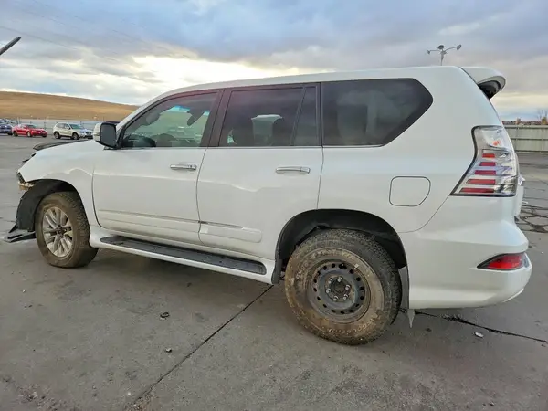 JTJBM7FX1G5137811 2016 LEXUS GX - Image 2