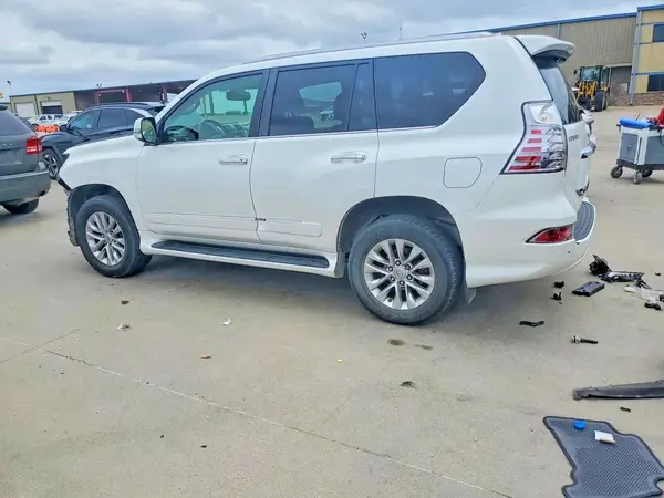 JTJBM7FX1G5139106 2016 LEXUS GX - Image 2