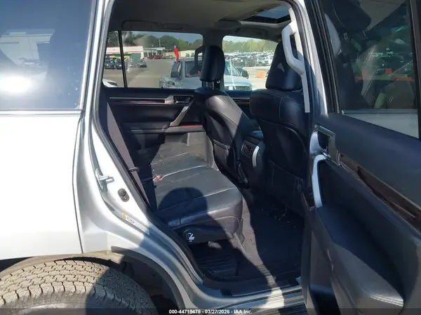 JTJBM7FX1G5143124 2016 LEXUS GX - Image 8
