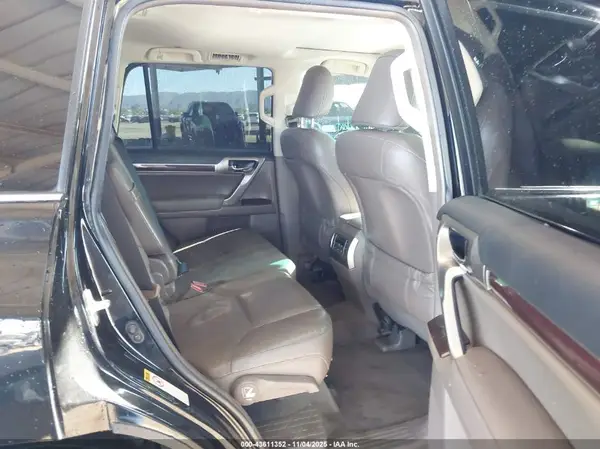 JTJBM7FX1J5192623 2018 LEXUS GX - Image 8