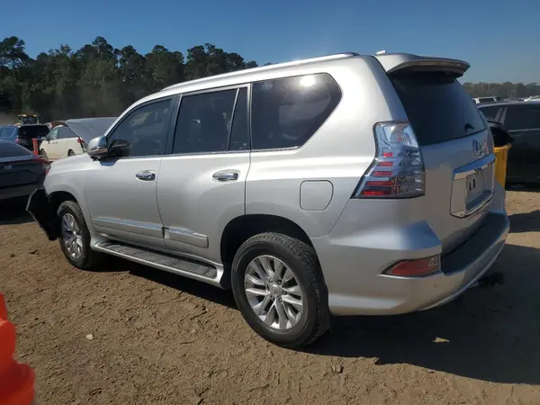JTJBM7FX1K5220650 2019 LEXUS GX - Image 2