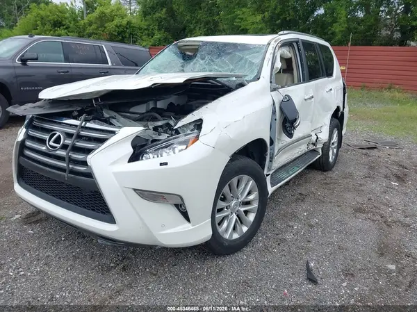JTJBM7FX1K5220972 2019 LEXUS GX - Image 2