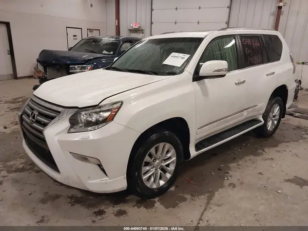 JTJBM7FX2G5140863 2016 LEXUS GX - Image 2