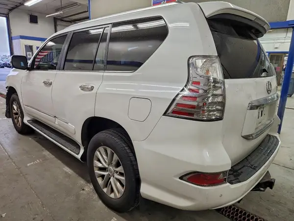 JTJBM7FX2H5159690 2017 LEXUS GX - Image 2