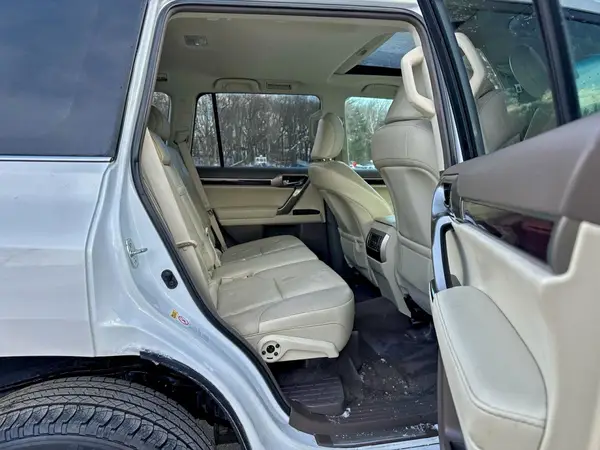 JTJBM7FX2H5172360 2017 LEXUS GX - Image 8