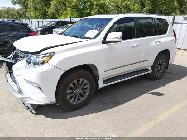 JTJBM7FX2J5200373 2018 LEXUS GX - Image 2