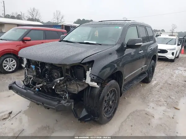 JTJBM7FX2K5210595 2019 LEXUS GX - Image 2