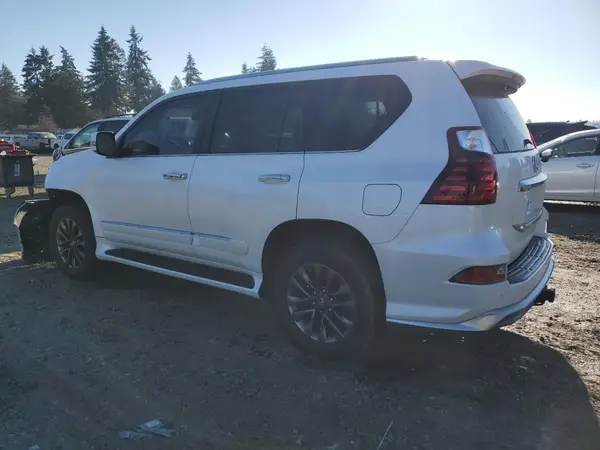 JTJBM7FX2K5210614 2019 LEXUS GX - Image 2