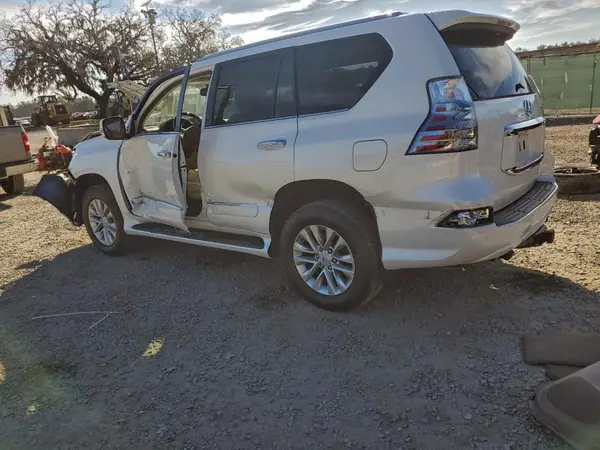 JTJBM7FX2K5231107 2019 LEXUS GX - Image 2