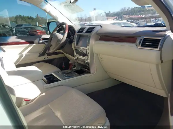 2016 LEXUS GX IAAI lot 41700020 auction photo 5