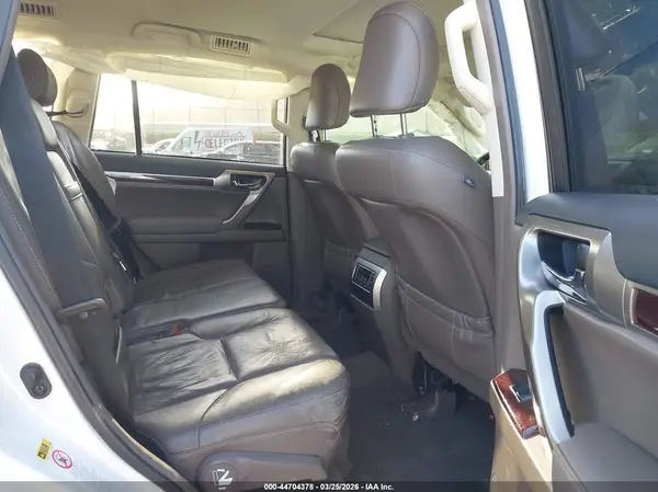 JTJBM7FX3J5193563 2018 LEXUS GX - Image 8