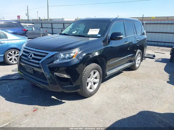 JTJBM7FX3J5200835 2018 LEXUS GX - Image 2